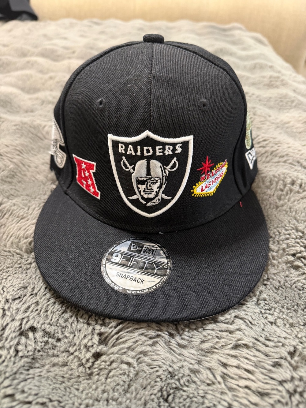 New Era Black Las Vegas Raiders Patch Snapback Cap